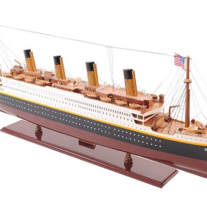 Titanic Painted Model Ship - OMH (C013)