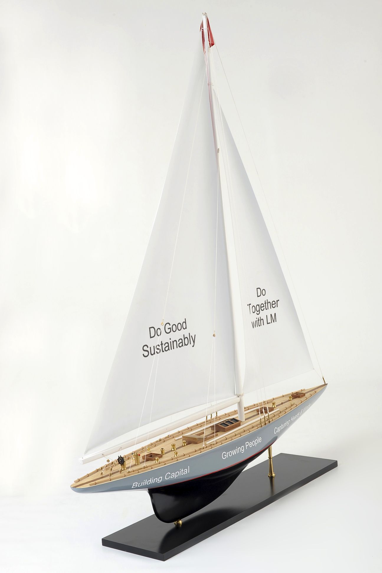 1519-8975-Enterprise-Model-Yacht.jpg