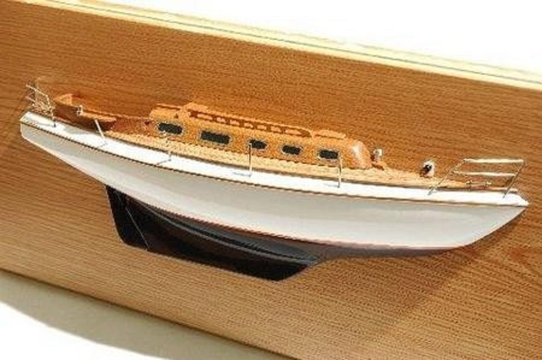 1039-6693-Vindo-40-Half-Hull-Model-Sloop