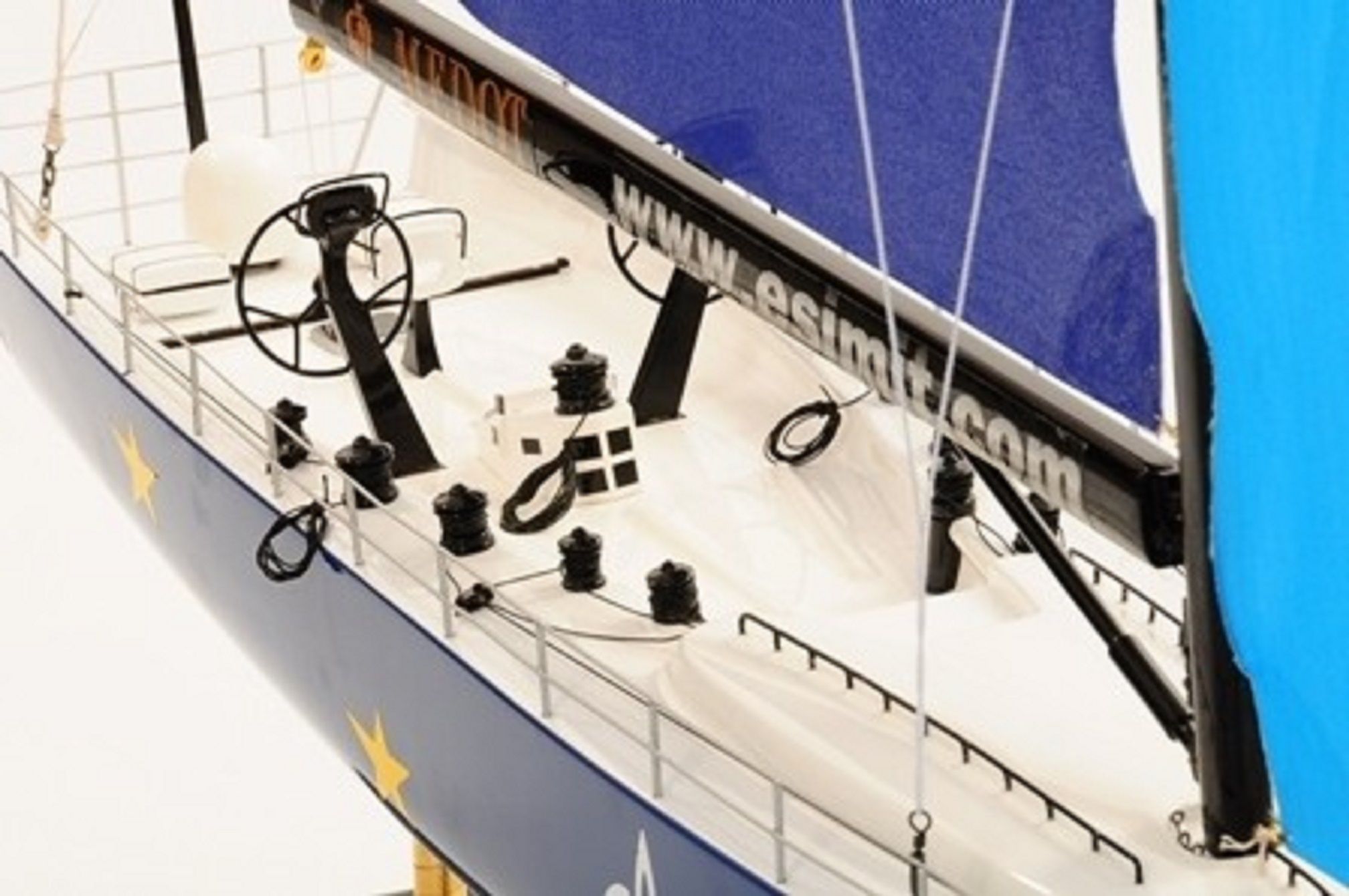 1229-7078-Supermaxi-Model-Yacht