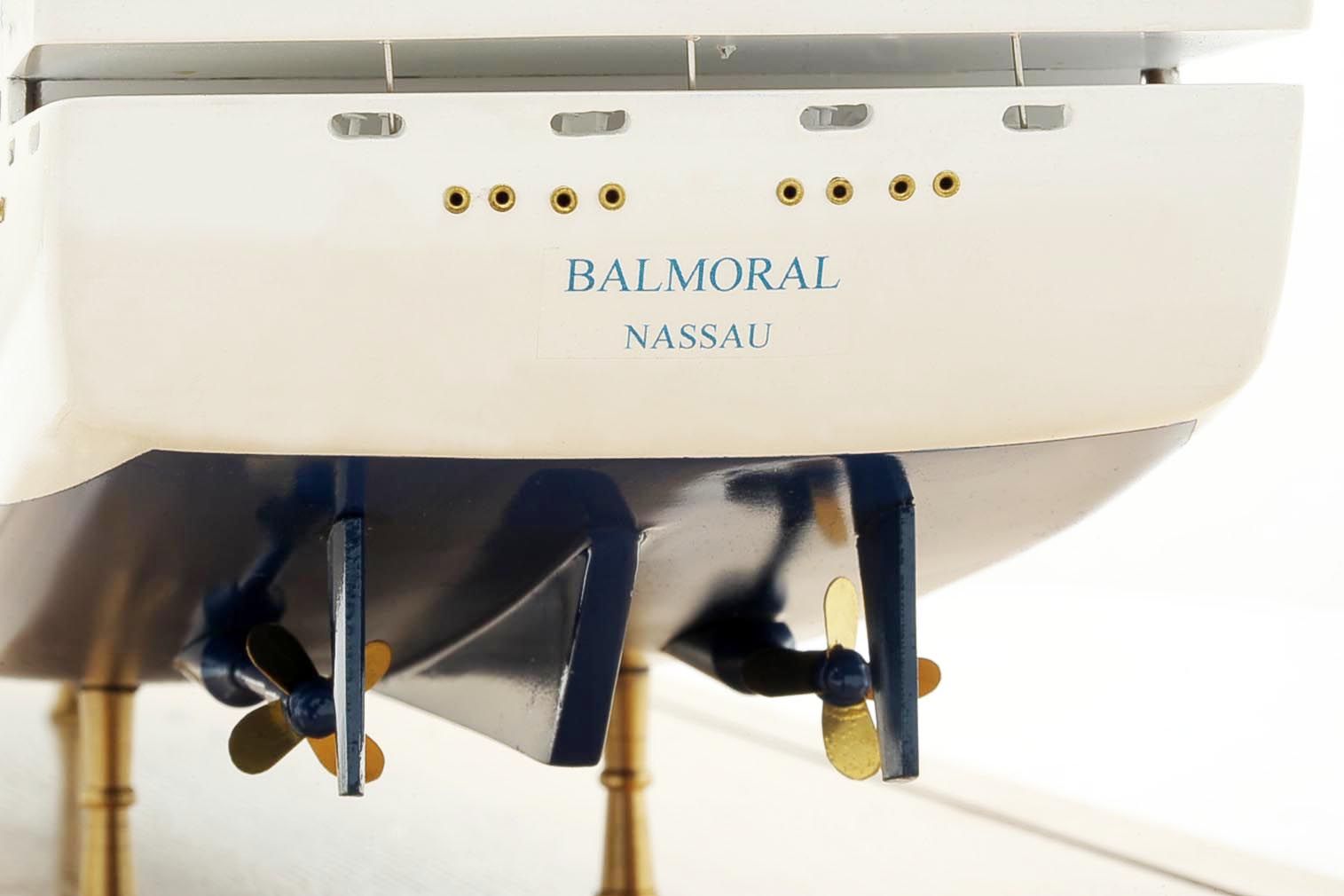 1292-6421-Balmoral-Cruise-Liner