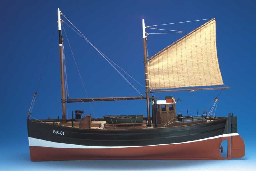 Fifie Amaranth Model Boat Kit - Caldercraft