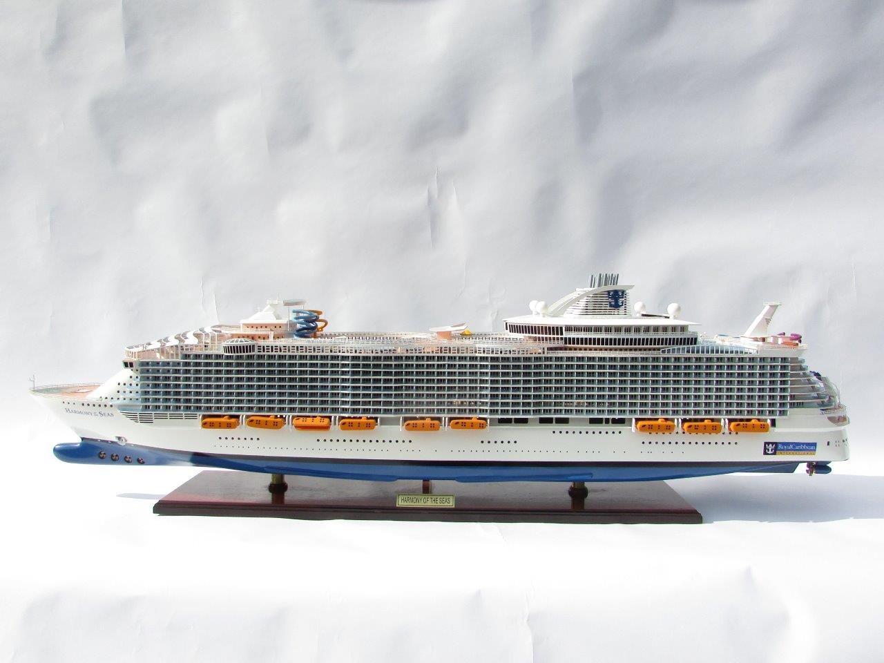 Harmony of the Seas Display Ship Model (Standard Range) - GN
