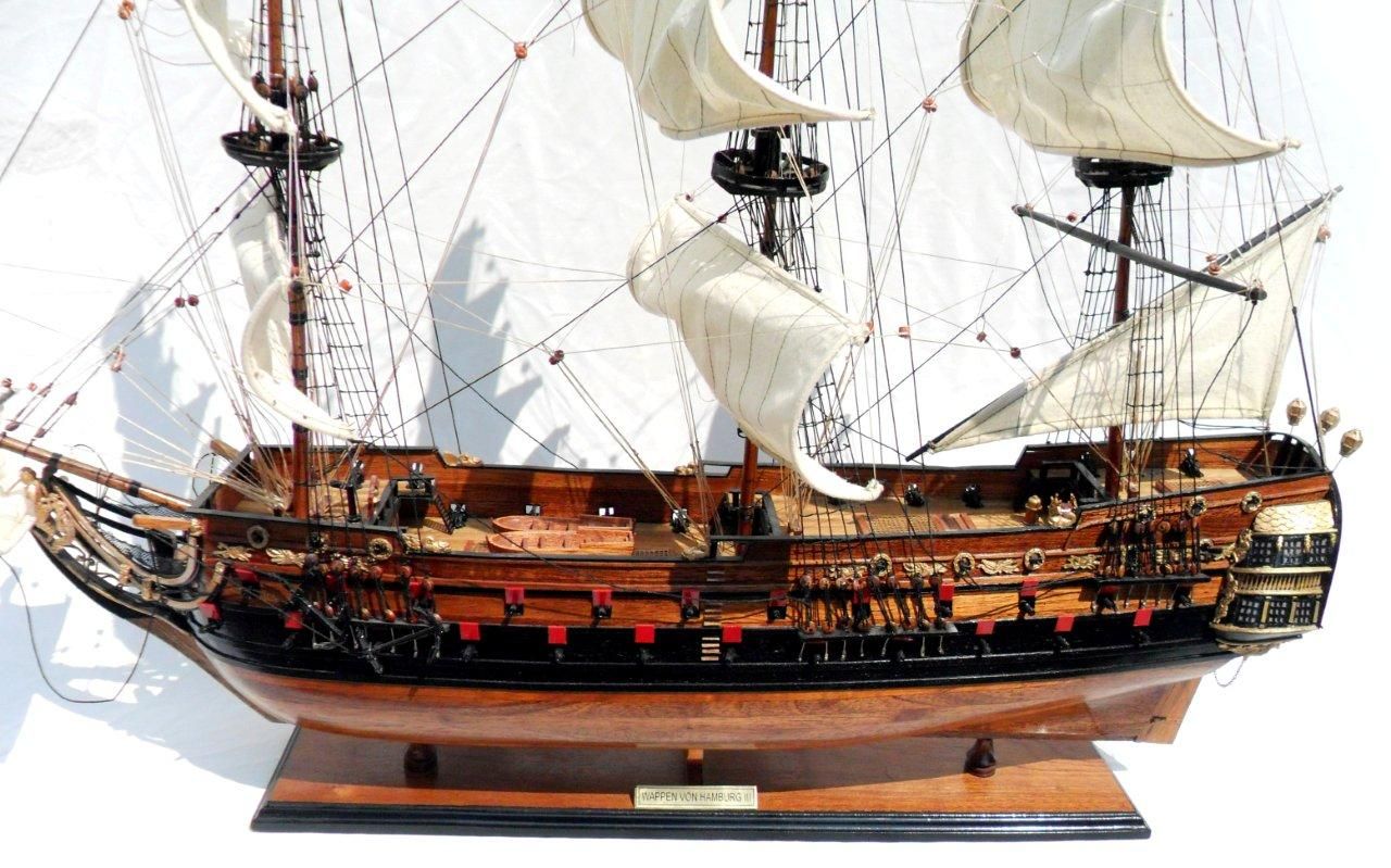 1996-12603-Wapen-von-Hamburg-III-Model-ship