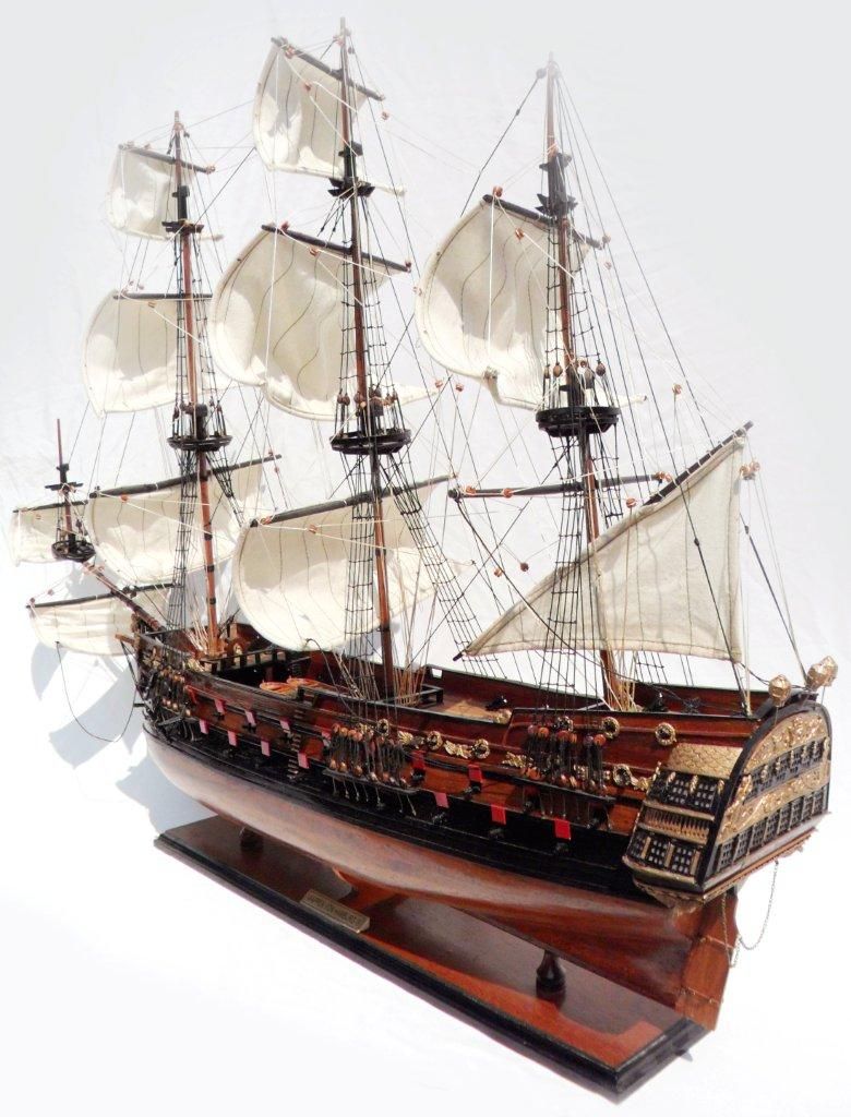 1996-12608-Wapen-von-Hamburg-III-Model-ship