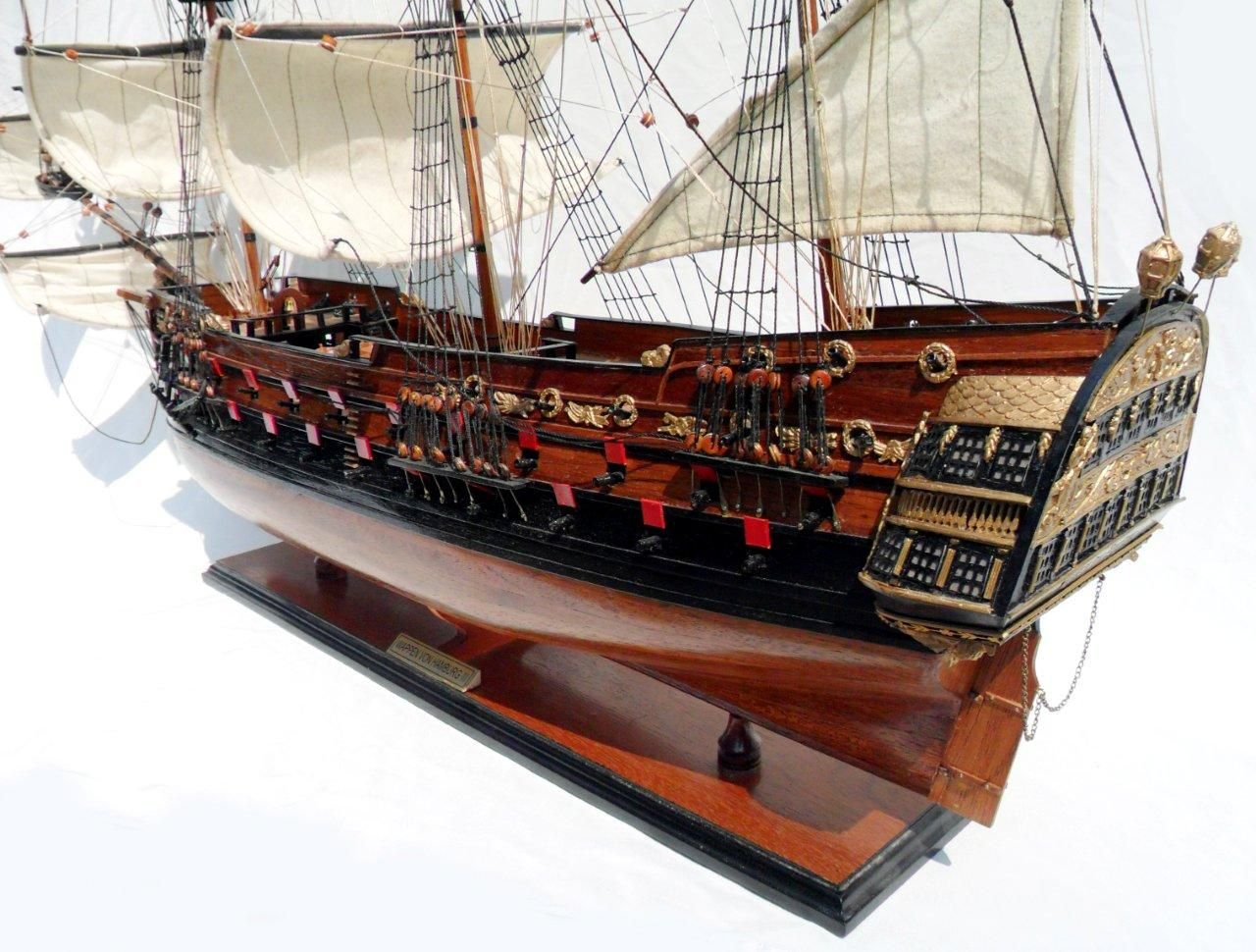1996-12609-Wapen-von-Hamburg-III-Model-ship