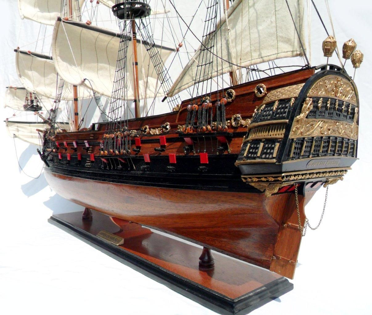 1996-12610-Wapen-von-Hamburg-III-Model-ship