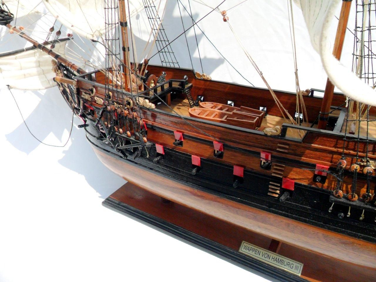 1996-12611-Wapen-von-Hamburg-III-Model-ship