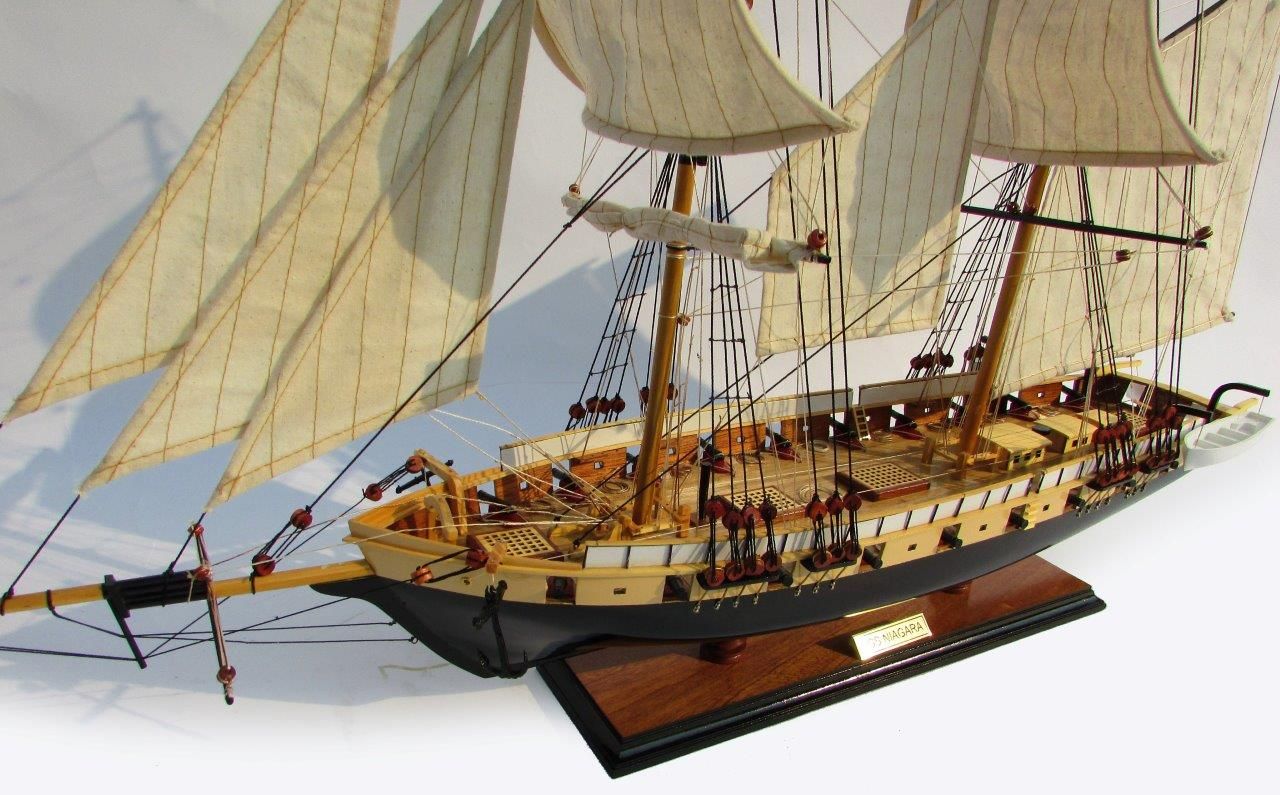2013-11841-Uss-Niagara-wooden-model-ship