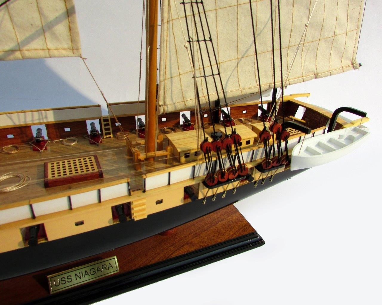 2013-11843-Uss-Niagara-wooden-model-ship