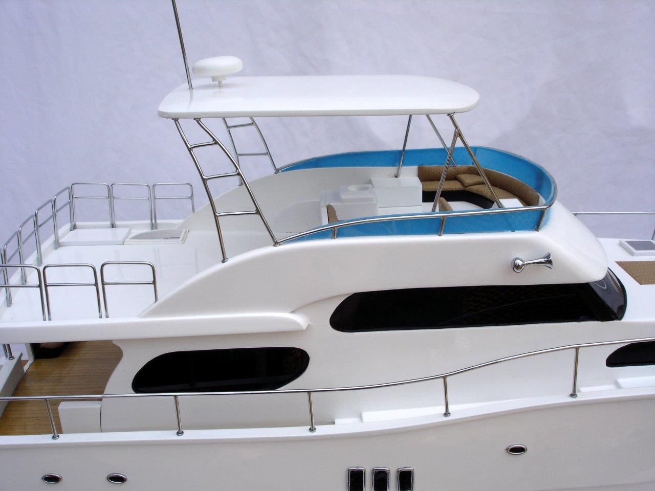 2022-11881-Twin-Hull-Viking-Sport-Yacht-model-boat