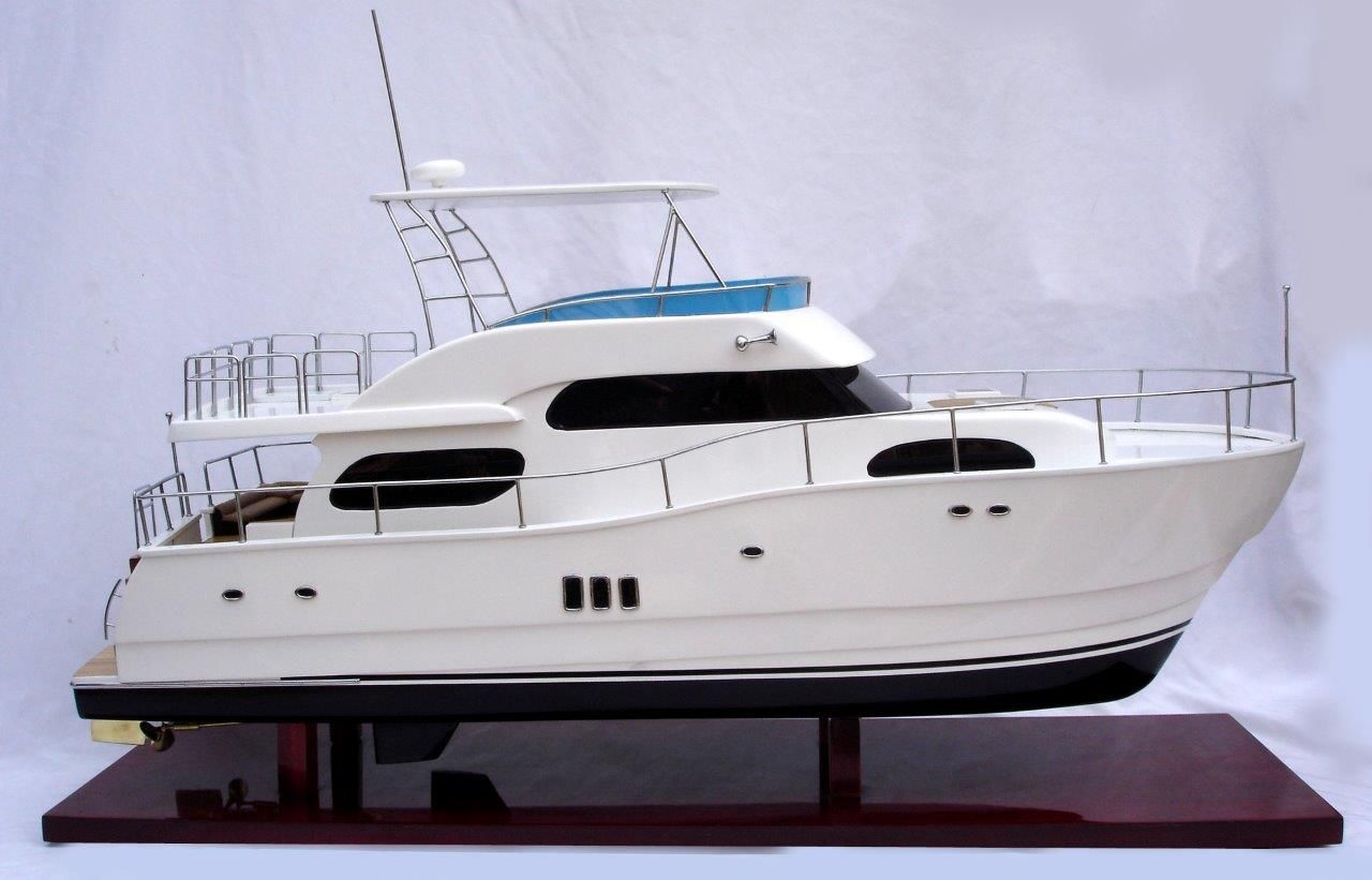 2022-11889-Twin-Hull-Viking-Sport-Yacht-model-boat