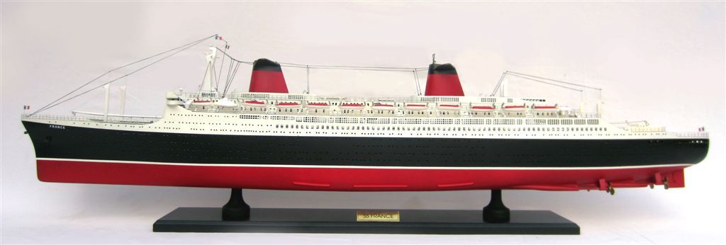 SS France (Special Edition) Display Ship Model - GN