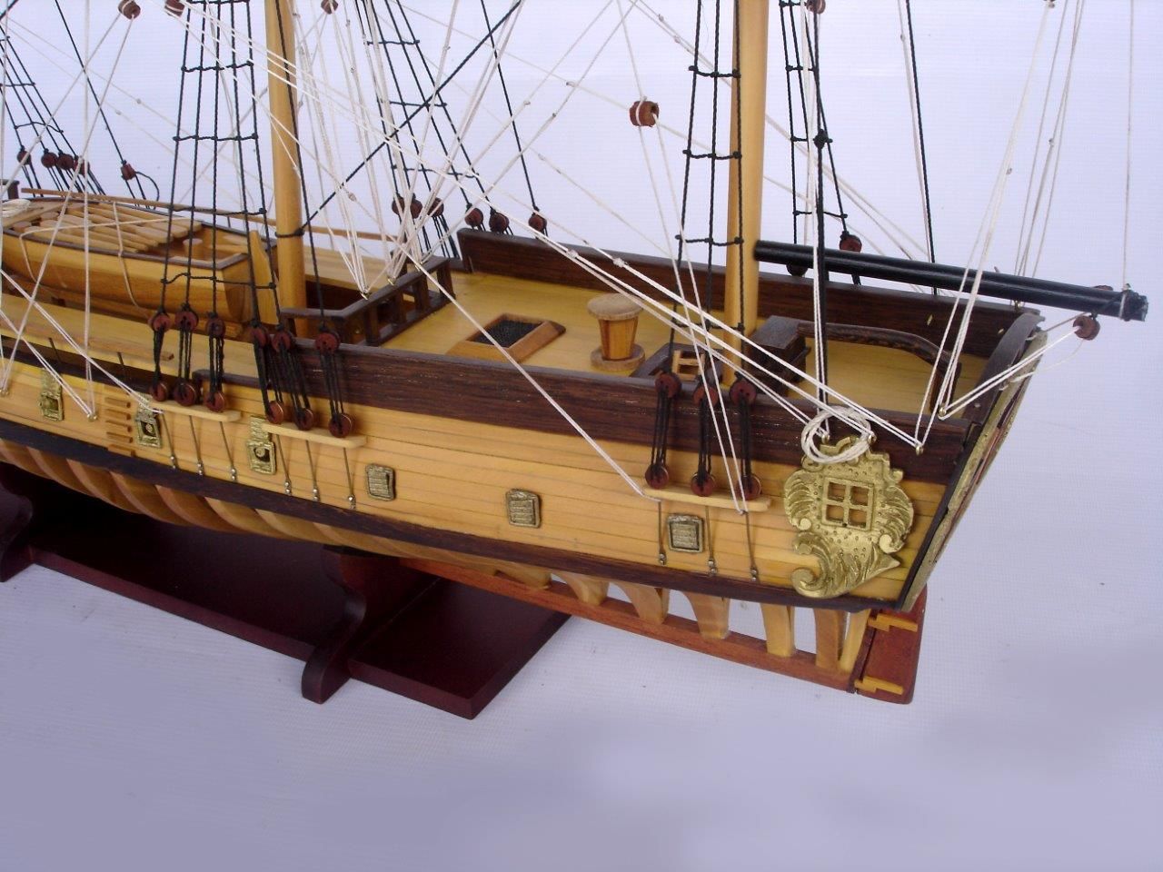 2097-12867-USS-Rattlesnake-Ship-Model-with-Frame-Hull