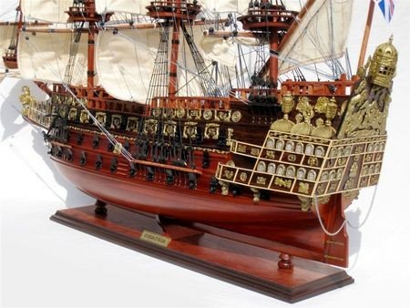 2564-Sovereign-of-the-Seas-Model-Ship-Standard-Range