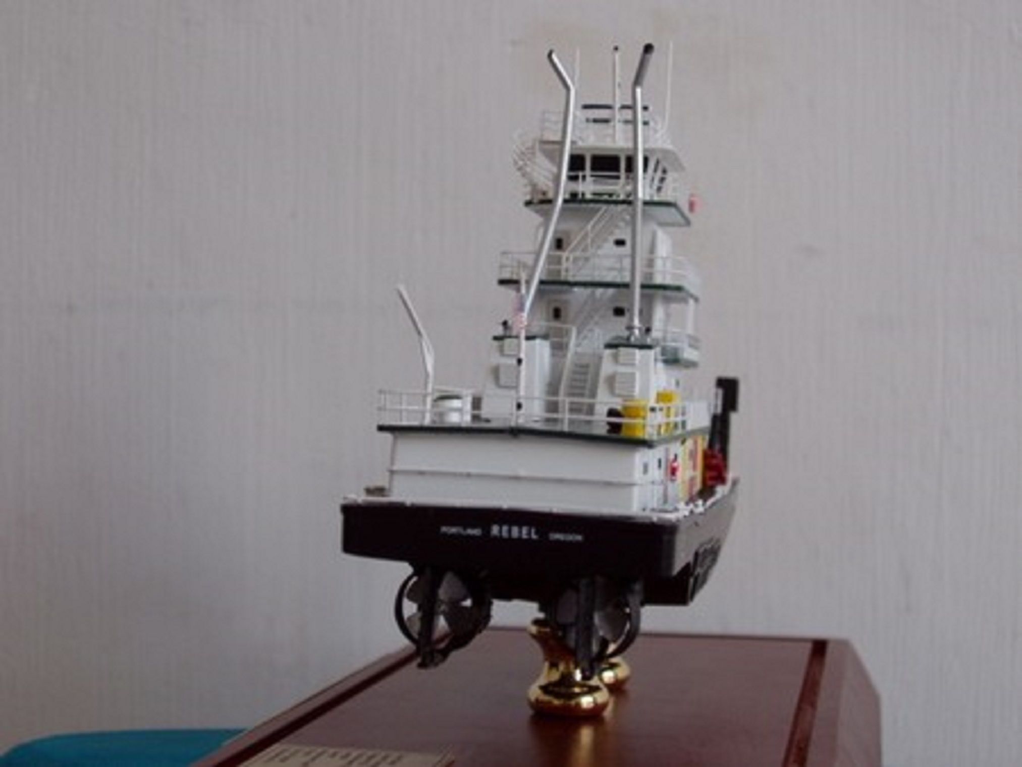 646-7099-Tidewater-Tugboats