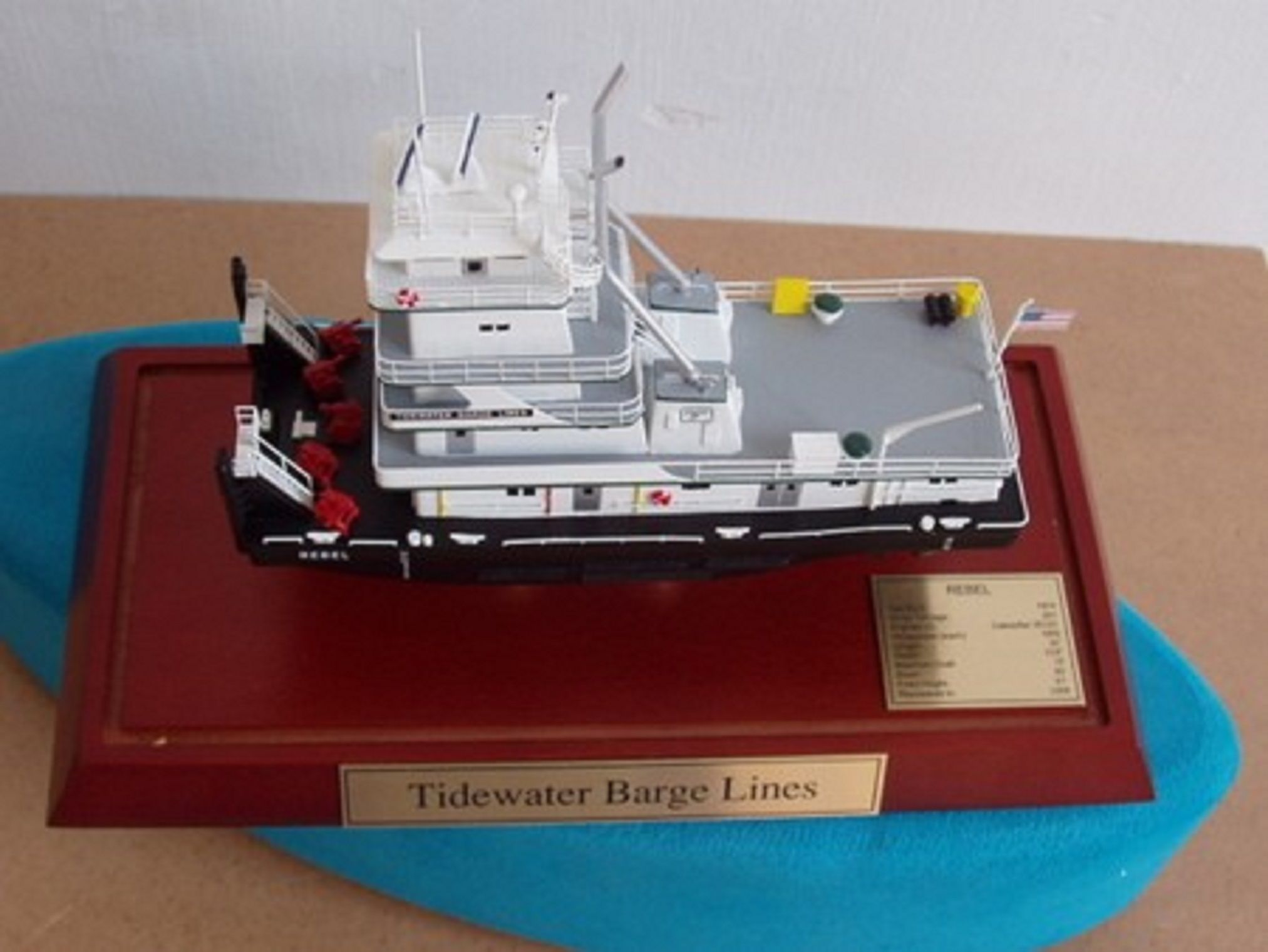 646-7102-Tidewater-Tugboats