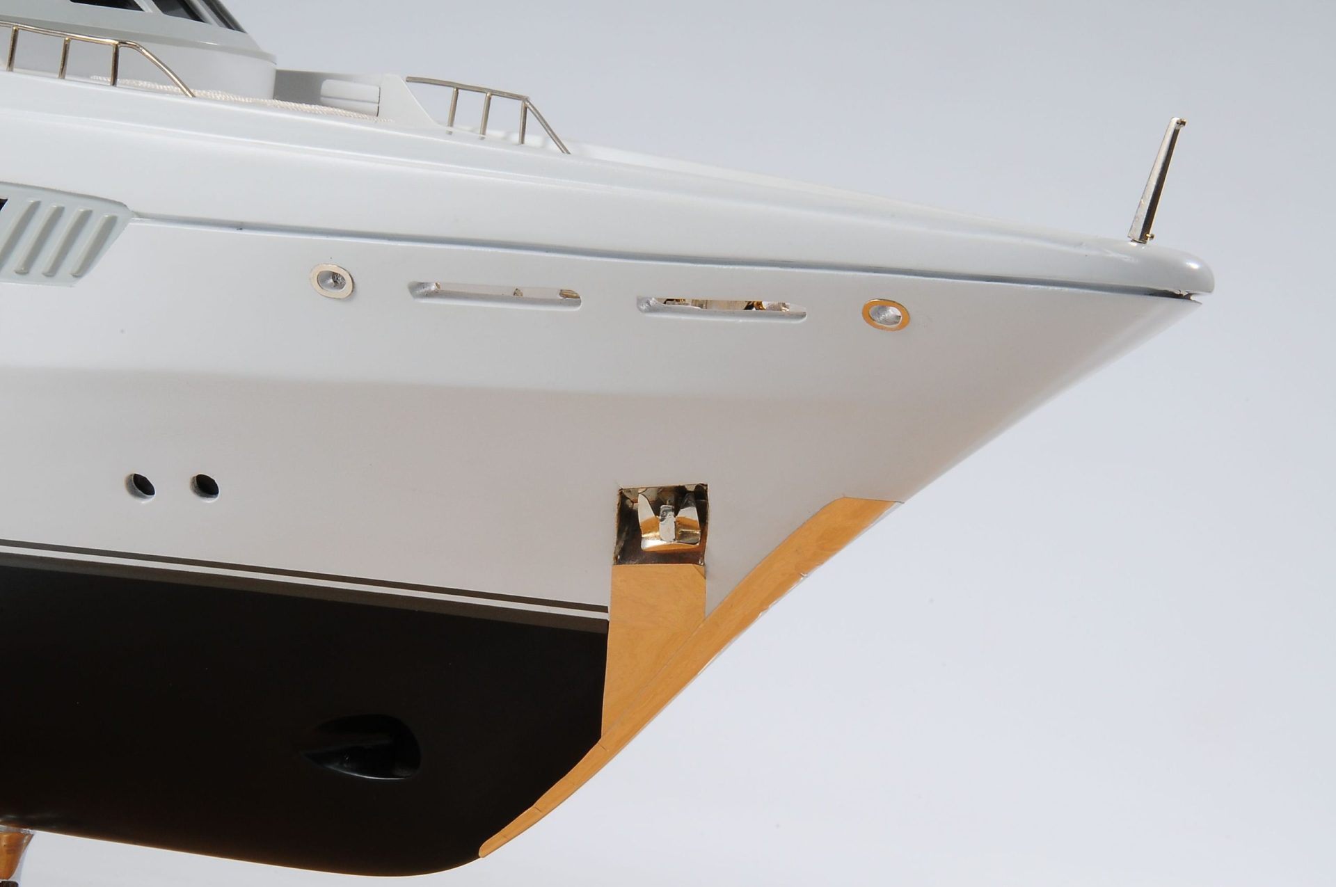 1088-6218-Kathleen-Anne-Model-Yacht-Premier-Range-scaled