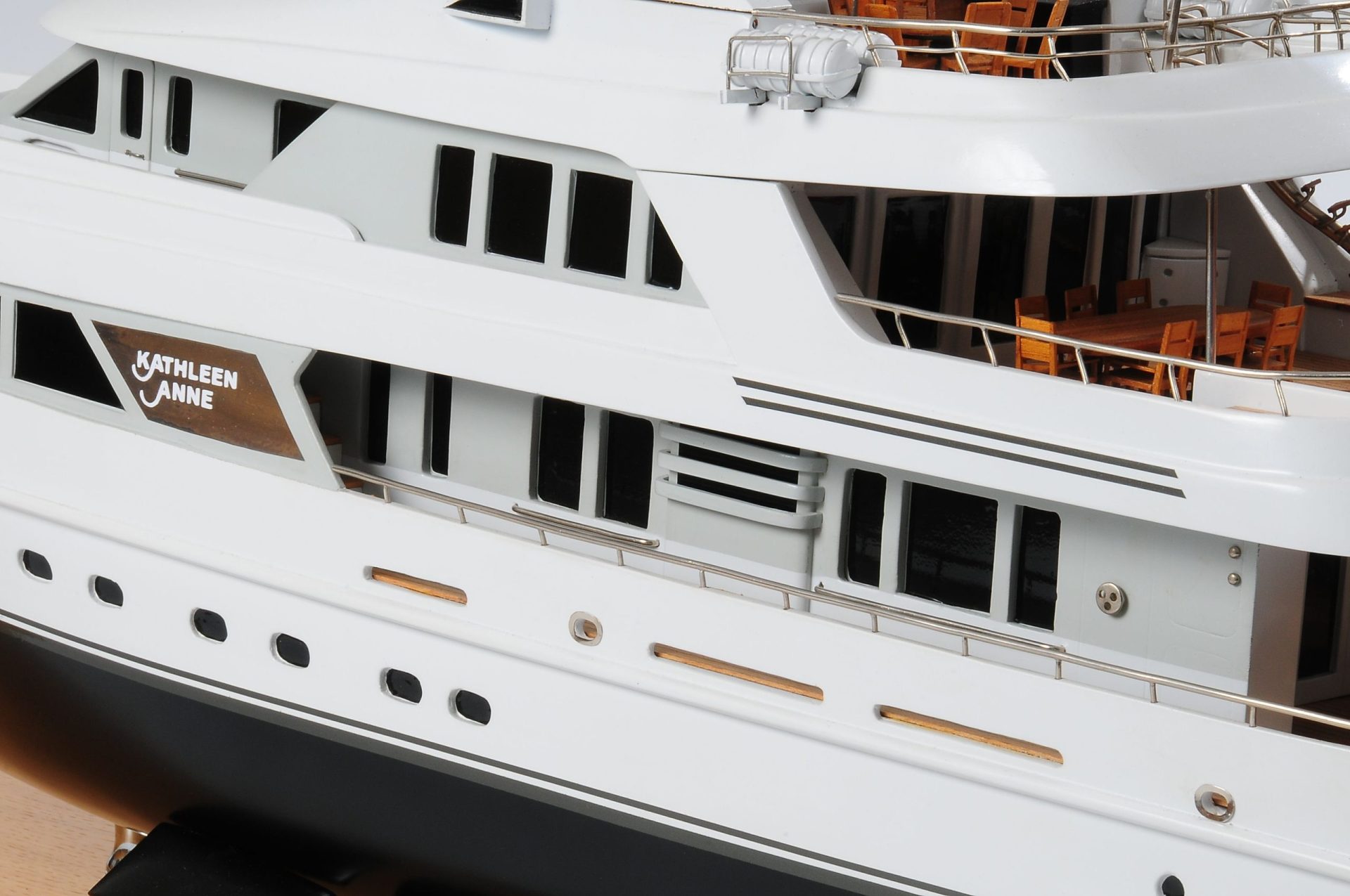 1088-6223-Kathleen-Anne-Model-Yacht-Premier-Range-scaled