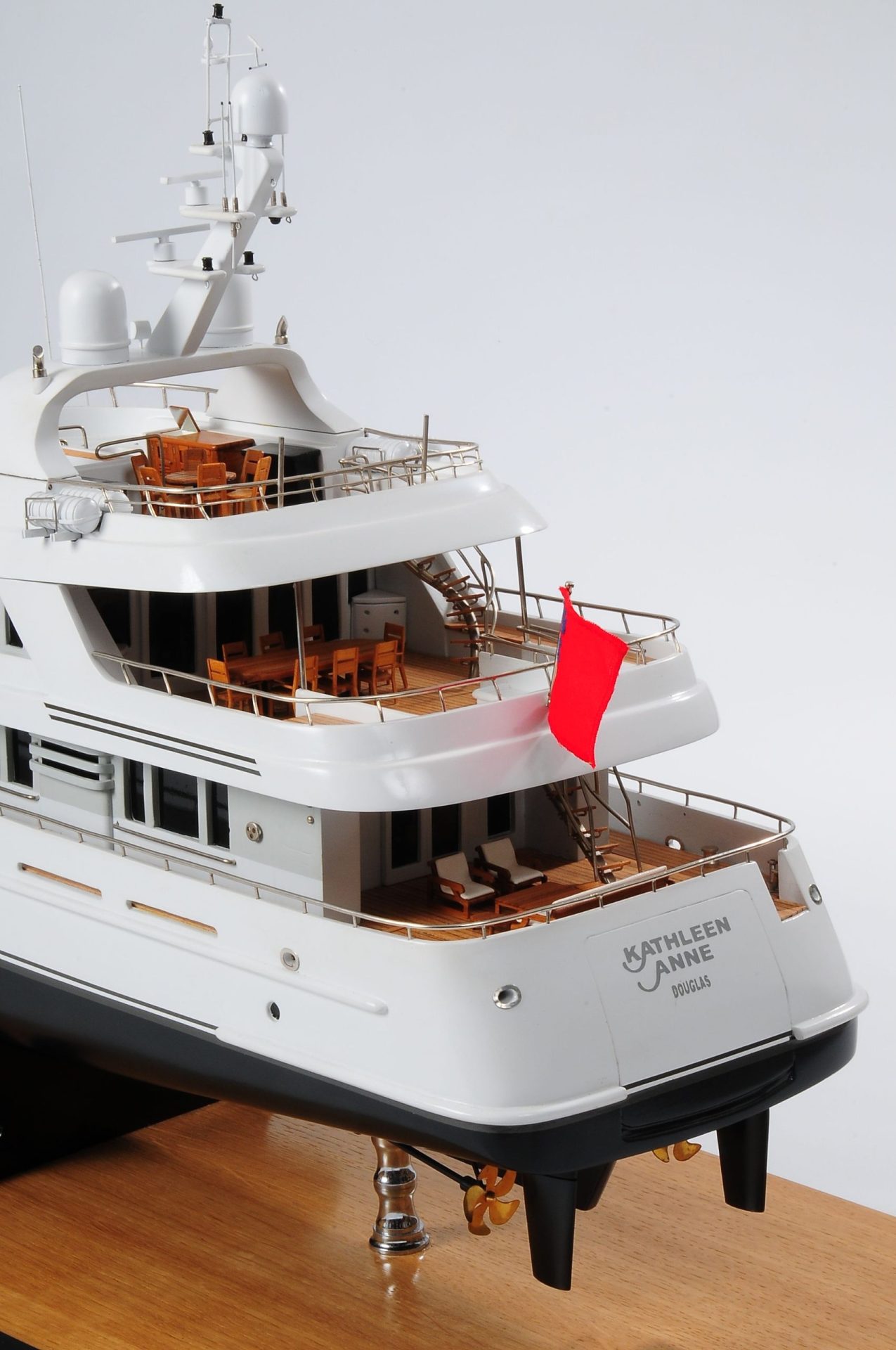 1088-6224-Kathleen-Anne-Model-Yacht-Premier-Range-scaled