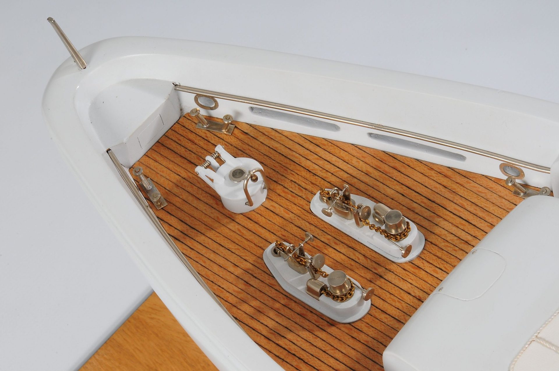 1088-6226-Kathleen-Anne-Model-Yacht-Premier-Range-scaled