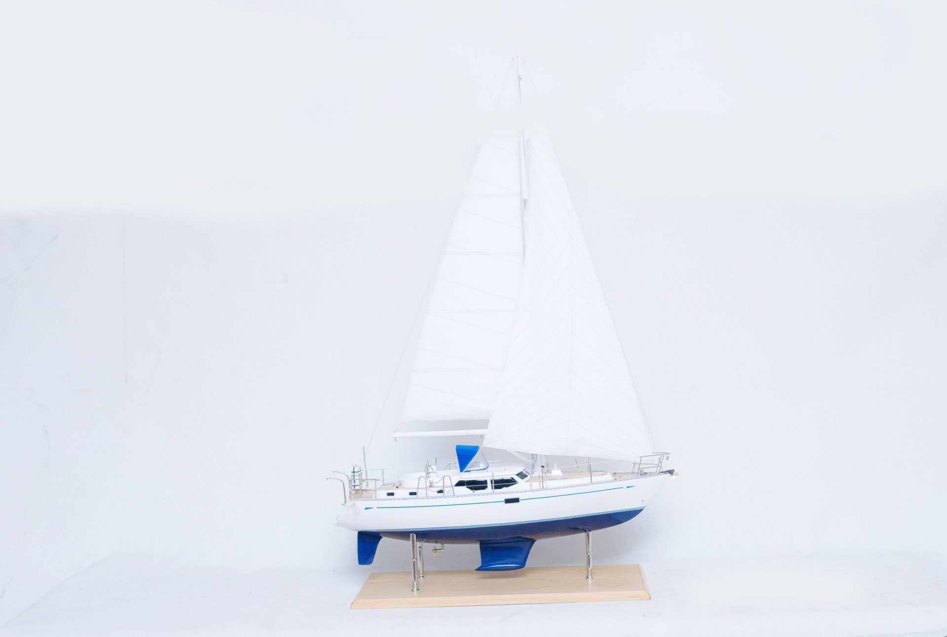 Oyster 45 Sailing Yacht Display Ship Model - Premier Ship Models
