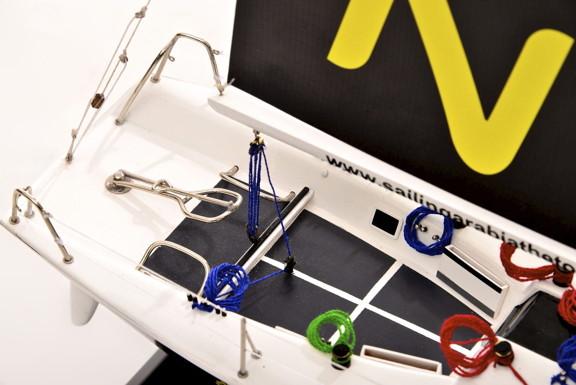 1801-10535-Farr-Racing-Yacht-Custom-Model-scaled