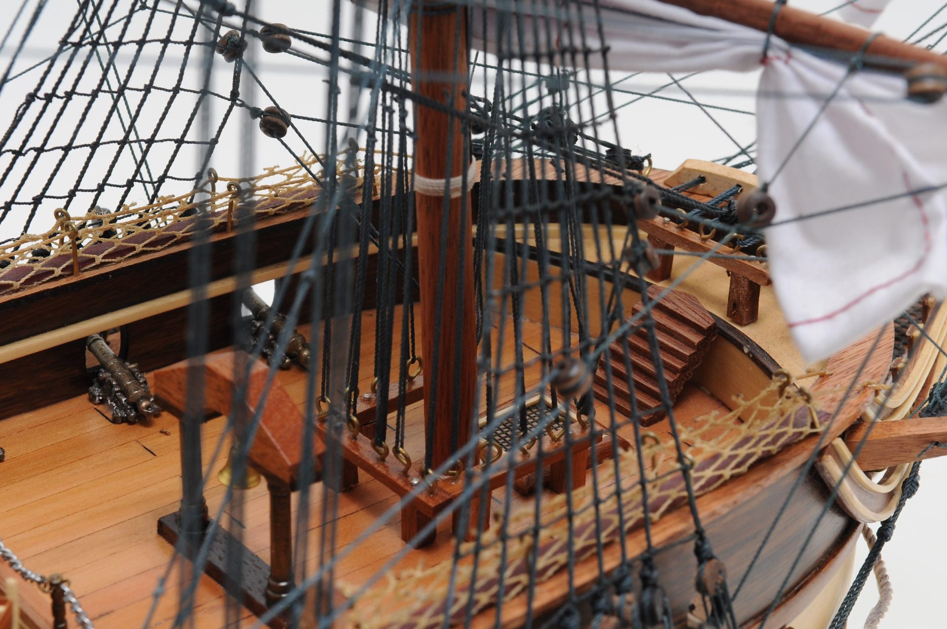 Royal-Louis-E.E.-Model-Ship-OMH20-scaled-1